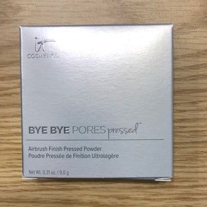New- never opened: ITCosmetics Bye Bye Pores Pressed Powder